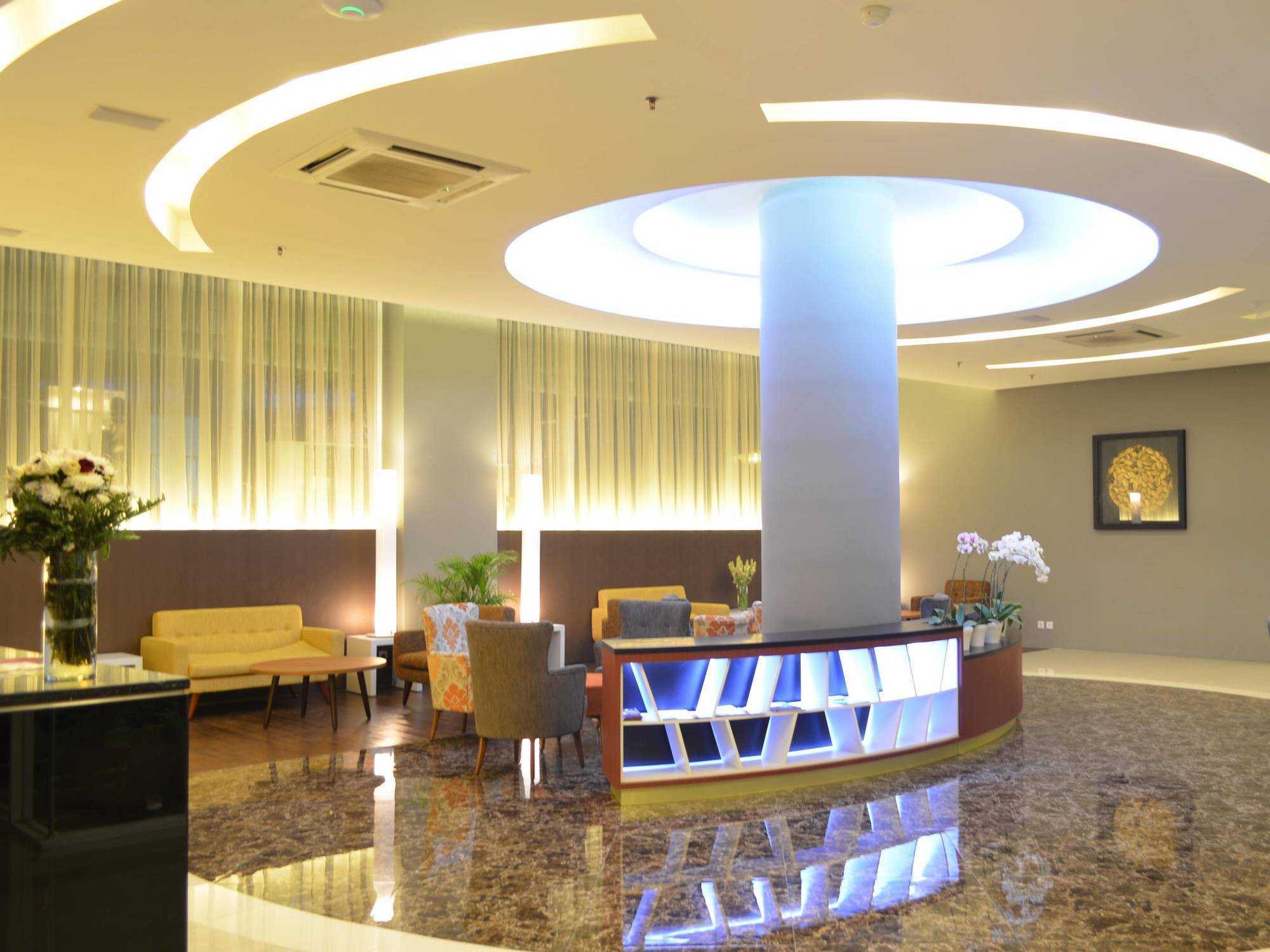 Kyriad Hotel Airport Jakarta Tangerang Exterior photo