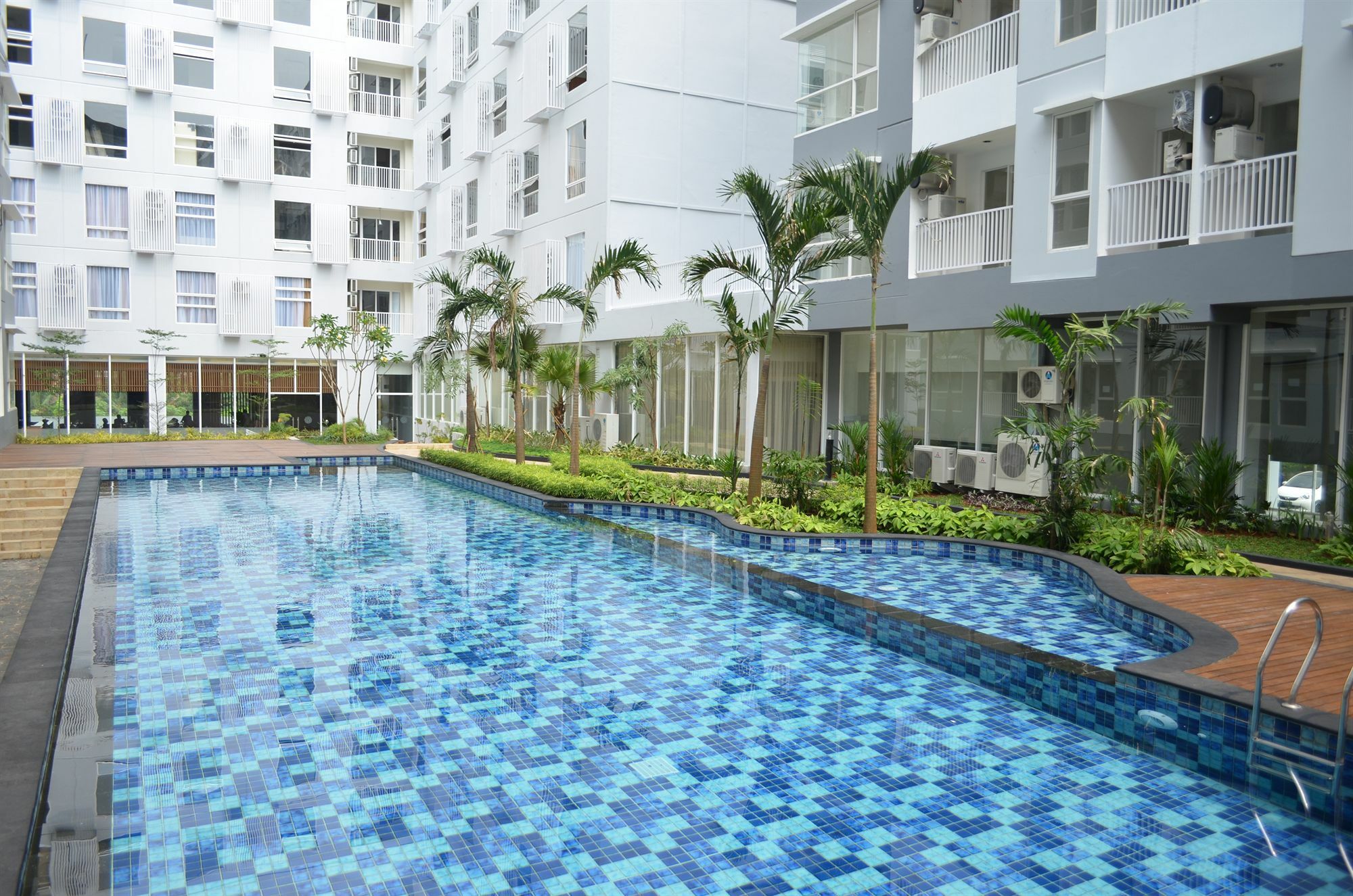 Kyriad Hotel Airport Jakarta Tangerang Exterior photo